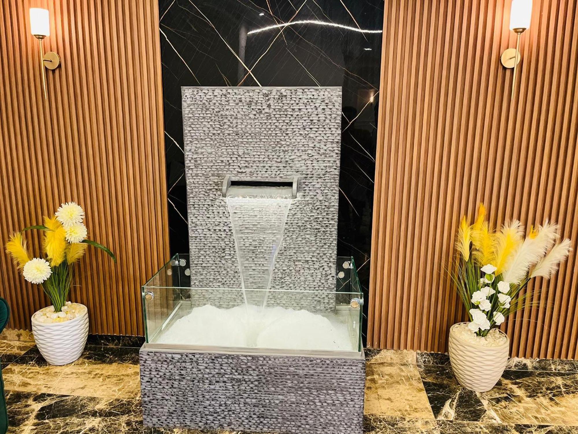 Shadow Pyramids Suites And Jacuzzi Kafret el-Gabal Екстериор снимка