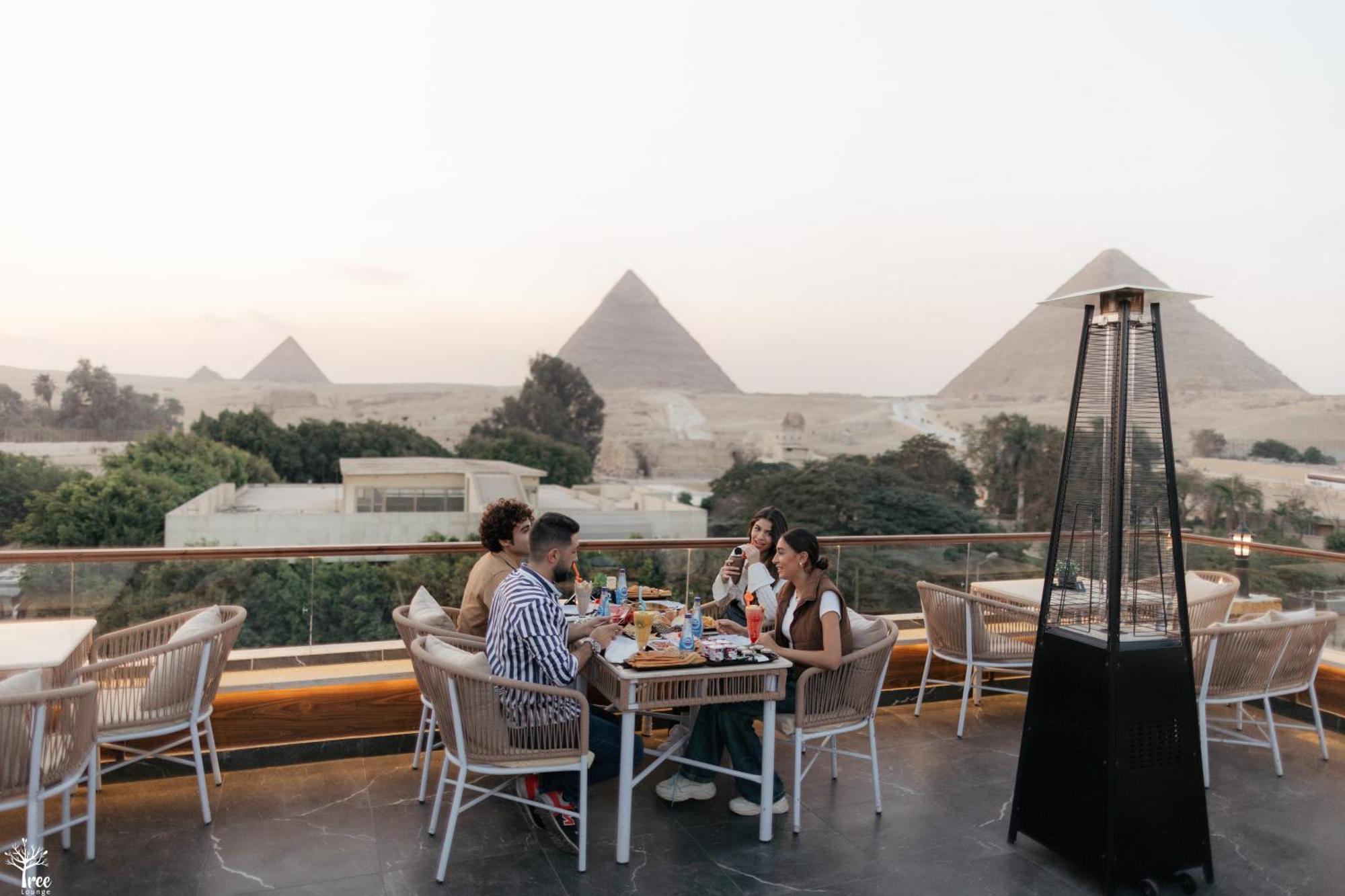 Shadow Pyramids Suites And Jacuzzi Kafret el-Gabal Екстериор снимка
