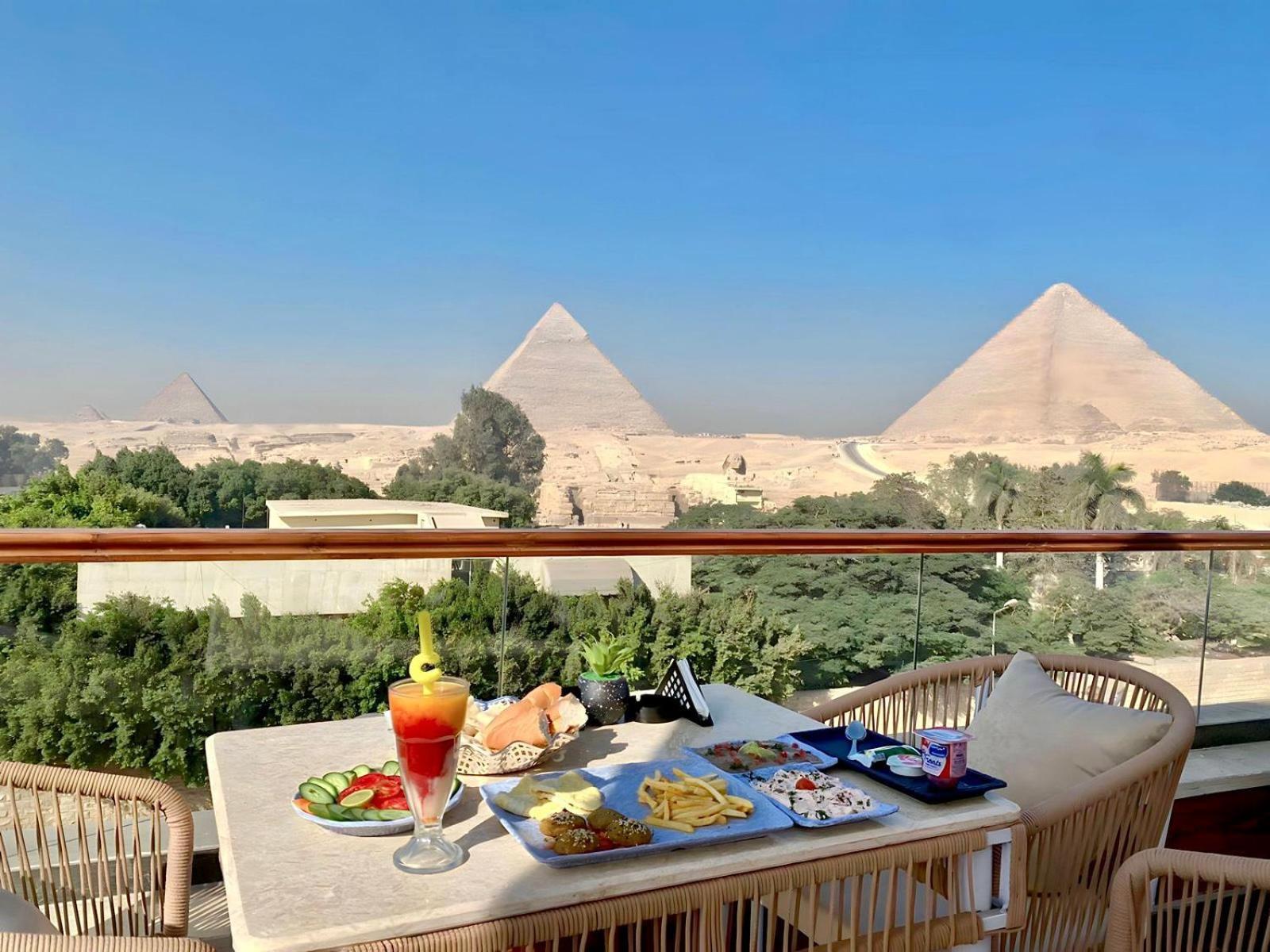 Shadow Pyramids Suites And Jacuzzi Kafret el-Gabal Екстериор снимка